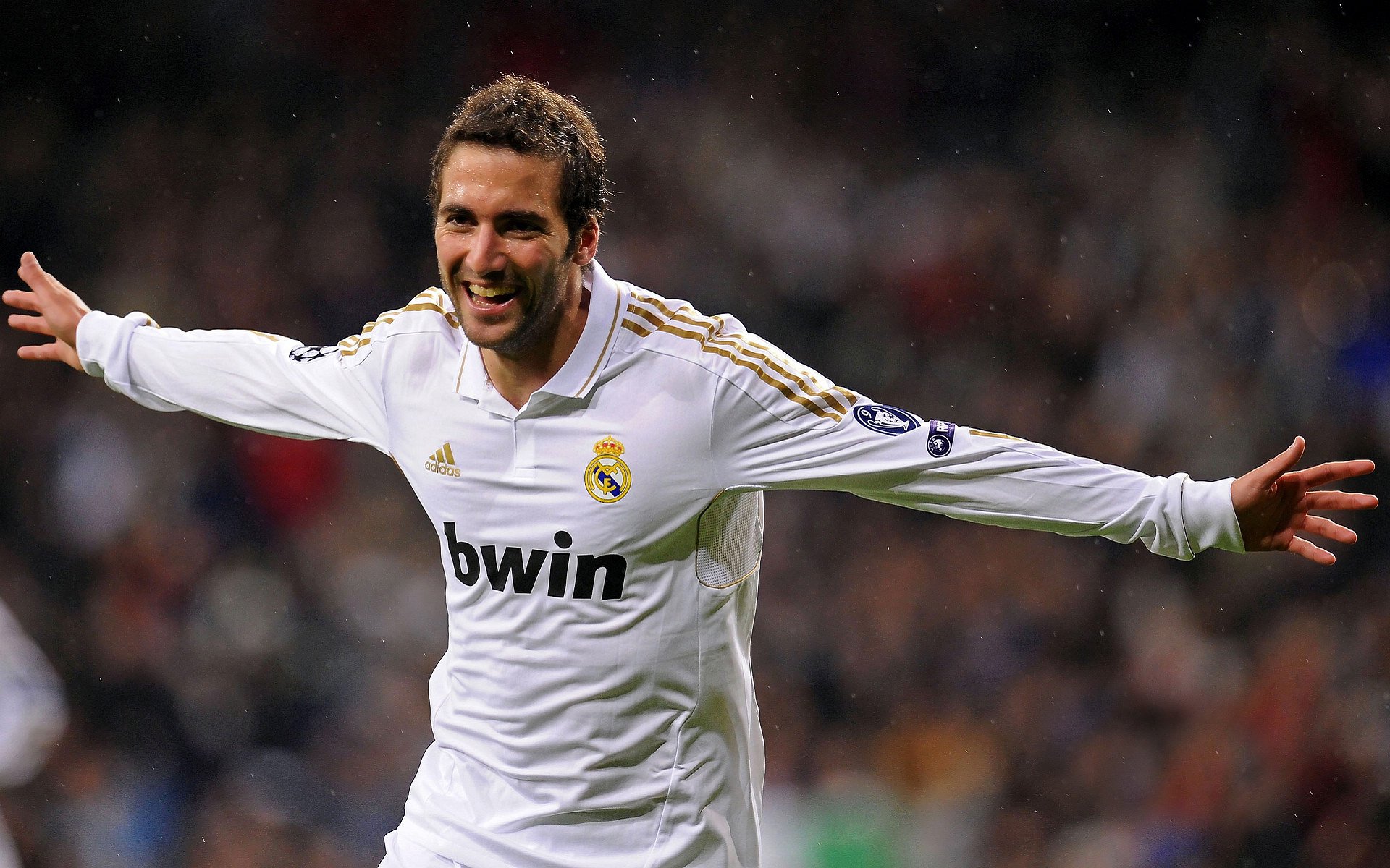 国际足球界联合推动可持续发展目标，绿色行动加快推进，国际足球联合会决定将总部设在